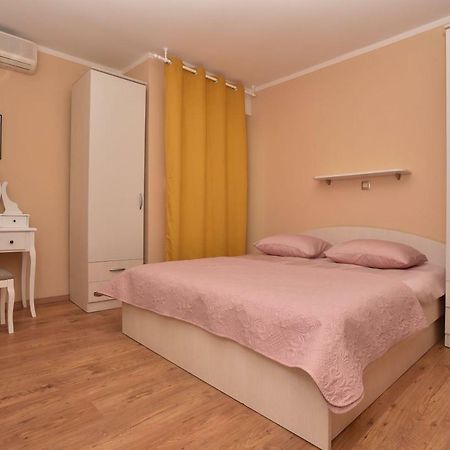 Apartman Mate Luka Макарська Екстер'єр фото