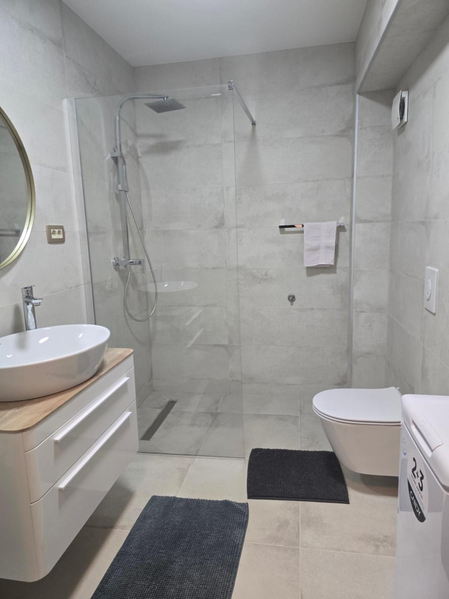 Apartman Mate Luka Макарська Екстер'єр фото