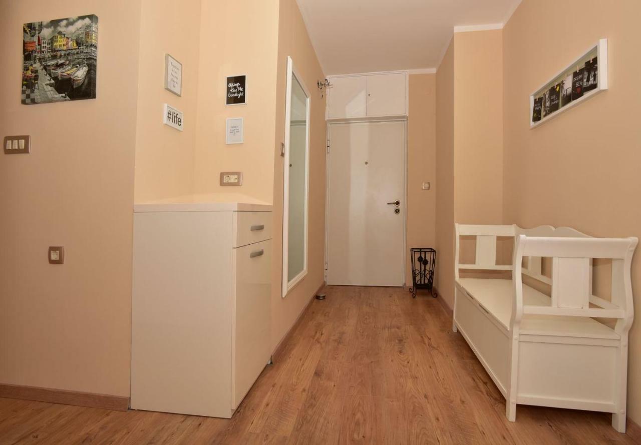 Apartman Mate Luka Макарська Екстер'єр фото