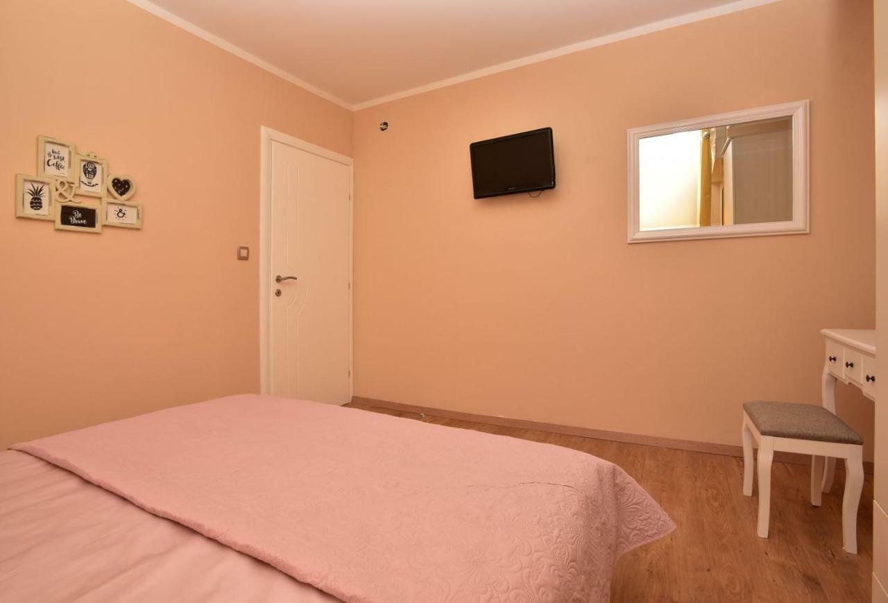 Apartman Mate Luka Макарська Екстер'єр фото