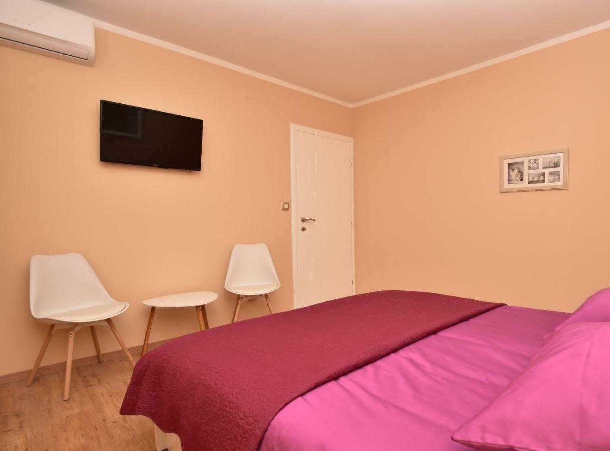 Apartman Mate Luka Макарська Екстер'єр фото